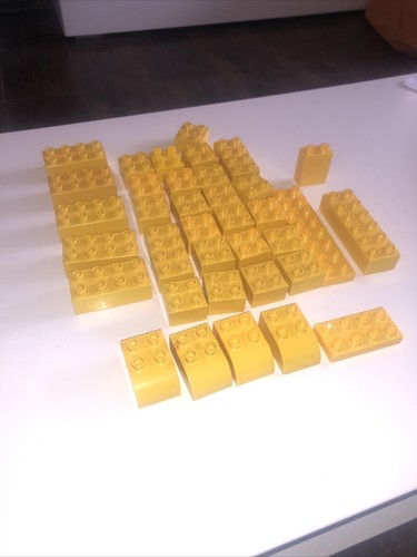 Lot yellow lego duplo - of,