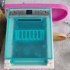 Mattel Barbie Indoor Furniture Kitchen Dishwasher & Accessories Playset 2018 