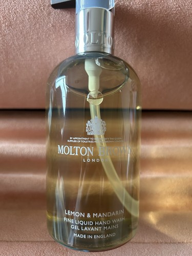 Molton brown 300ml liquid - brown,