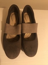 Women’s Shoes Size 3 1/2, Clark’s, Brown Suede Leather 