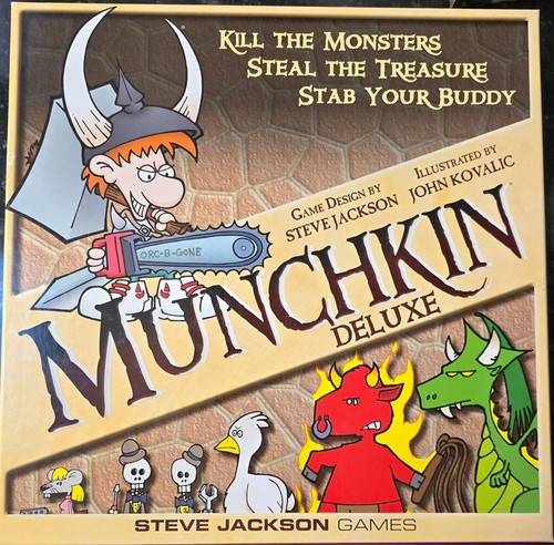 Munchkin deluxe card - munchkin,