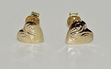 9ct Gold Heart Stud Earrings -