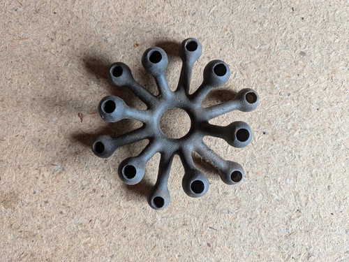 Vintage cast iron - cast, spider