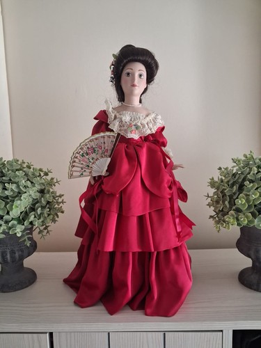 Franklin heirlooms porcelain