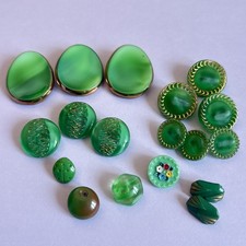 Small lot of vintage green
