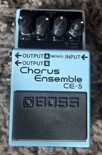 Boss chorus ensemble - ce-5,