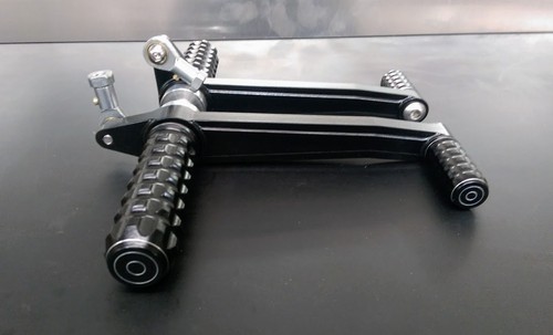 Rear sets foot - ,