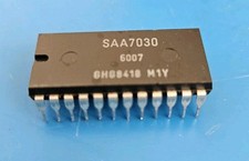 Philips CD-104 etc SAA7030 Digital Filter chip for TDA1540 Chip Set *SALE*