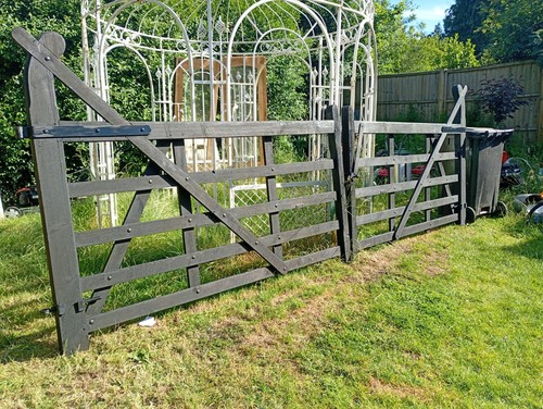 Driveway gates 14ft wide - driveway,