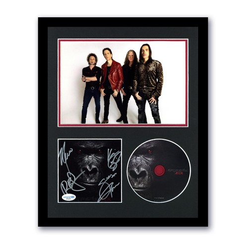 Extreme six autograph signed - "six",