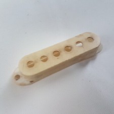 1962 FENDER STRATOCASTER PICKUP COVER USA