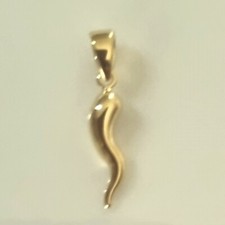 9ct Gold Italian Horn of
