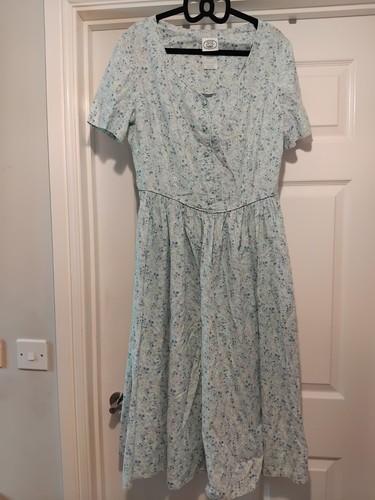 Vintage laura ashley - laura, long