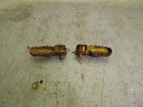 Yamaha front pegs - dt,