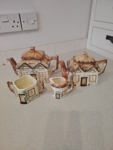 Vintage keele street pottery - keele,