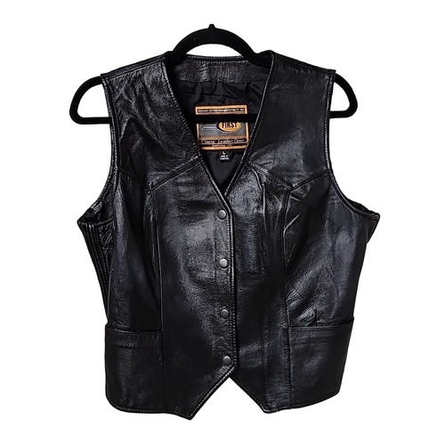 First classics black - first,