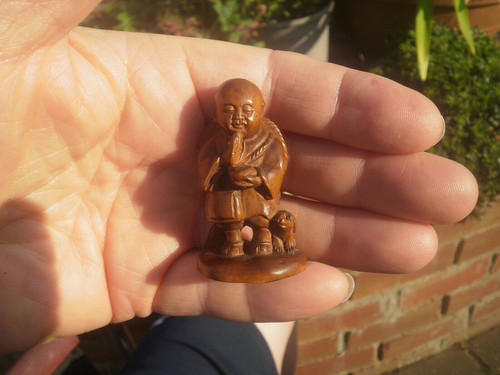 Carved wood netsuke boy - 2b.,