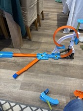 Hot Wheels Track Builder
