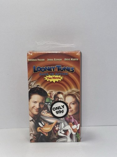 Looney tunes back action - looney, in