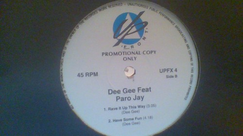 Dee gee featuring attlee - dee,