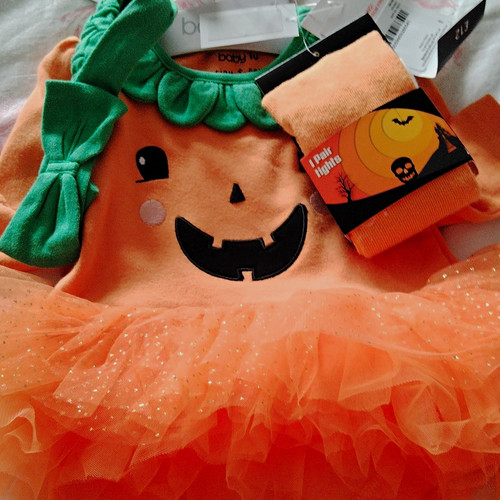 Super cute baby pumpkin - super,