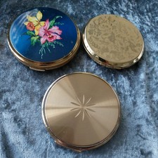 3 Vintage Stratton Powder Compacts.  Good Condition.