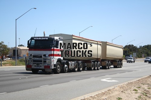 Truck photo volvo - truck,