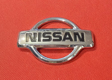 NISSAN - VINTAGE  CAR BADGE /