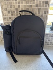 Insulated Picnic Bag / Backpack for 4 with Plates Cutlery and Utensils In Navy