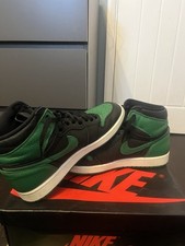 Air Jordan 1 Pine Green