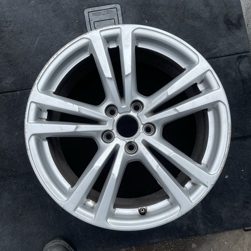Audi line 18 - 8v, s
