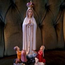 Our Lady of Fatima Group Statue 8"(h) Brand New 