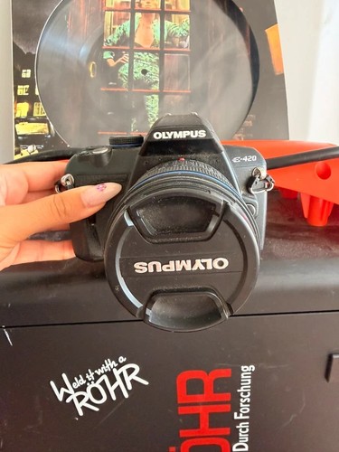 Olympus 420 dslr - olympus, camera