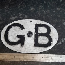 VINTAGE AA ALUMINIUM GB  AA CLASSIC CAR BADGE - ORIGINAL CONDITION 