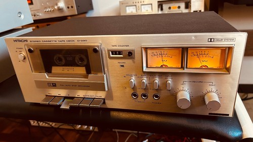 Hitachi 230 cassette deck in - d-230,