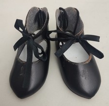 Pair of antique style doll