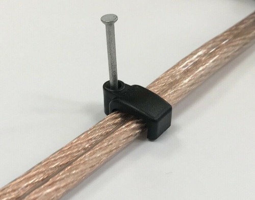 100 black flat cable clips - black,