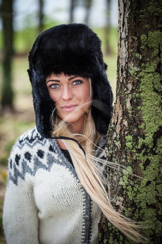 Black genuine rabbit fur - black,