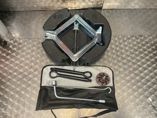 2019-2023 Toyota Rav4 Wheel Scissor Lift Car Jack 64779-42030