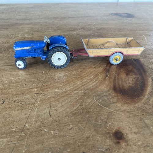 Dinky leyland 384 tractor toy - 384,