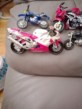 Maisto Motorcycle Set of 5 Mixed Motorcycles 1:18 Diecast Model Collection