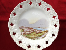 ANTIQUE PORCELAIN RIBBON PLATE (21 cm)