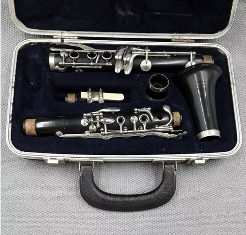 Clarinet black - clarinet,