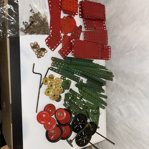 Vintage meccano green red - green,