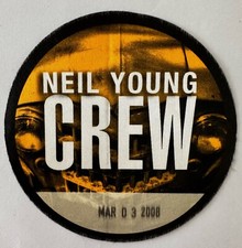 NEIL YOUNG - BACKSTAGE PASS 