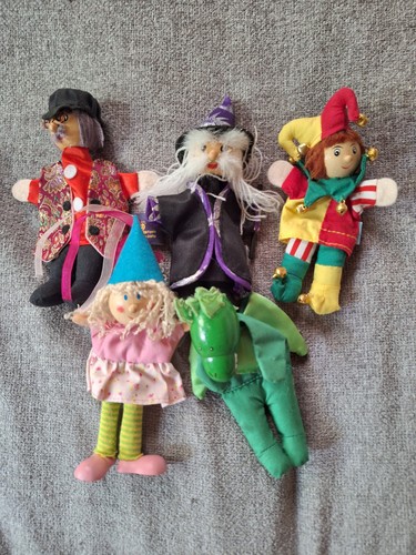 Wooden head finger - puppets, in