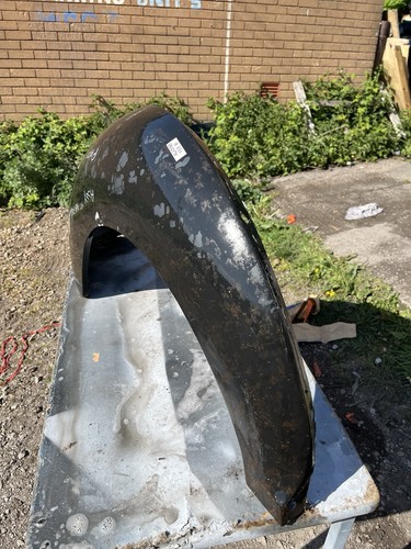 Morris minor rear - rear, wing