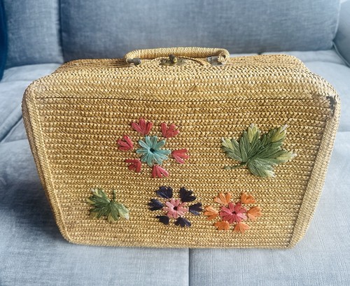 Vintage sewing basket - vintage, floral