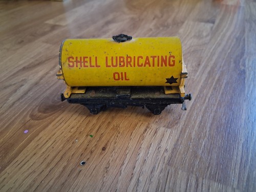 Vintage shell lubricating oil - ,