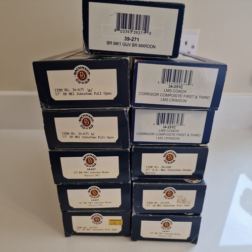 11x bachmann maroon coaches - 11x,